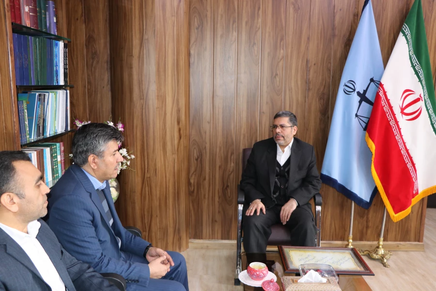 دیدار سرپرست دانشگاه فرهنگیان استان اصفهان با رئیس کل دادگستری استان اصفهان: