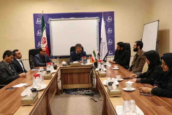 سرپرست دانشگاه فرهنگیان استان اصفهان در دیدار با سرپرست اداره کل کتابخانه های عمومی :

ترغیب دانشجو معلمان به مطالعه و کتابخوانی یک راهبرد برای دانشگاه فرهنگیان است