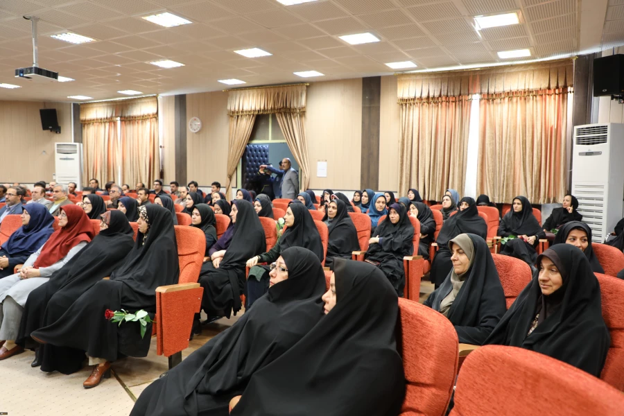 الگو سازی شخصیت حضرت زهرا (س) برای زنان و دختران جامعه