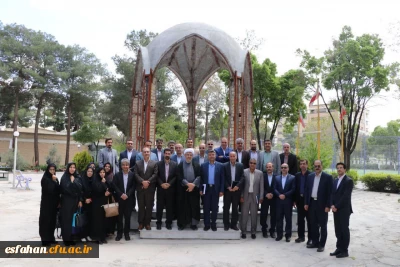در حاشیه دومین نشست مشترک مسئولین دانشگاه فرهنگیان و مسئولین ادارات آموزش و پرورش استان اصفهان:

حضور مدیران دانشگاه فرهنگیان و آموزش و پرورش استان در جوار شهدای گمنام دانشگاه