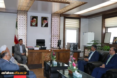 سرپرست دانشگاه فرهنگیان استان اصفهان در نشست مشترک با مسئولین شهرستان نجف آباد:

تقویت دانشگاه فرهنگیان امری ضروری است