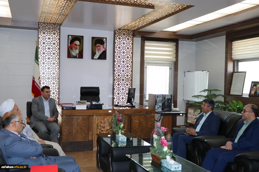 تقویت دانشگاه فرهنگیان امری ضروری است