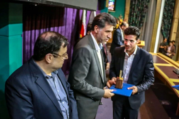 روابط عمومی دانشگاه فرهنگیان استان اصفهان به عنوان روابط عمومی برگزیده استان اصفهان انتخاب گردید