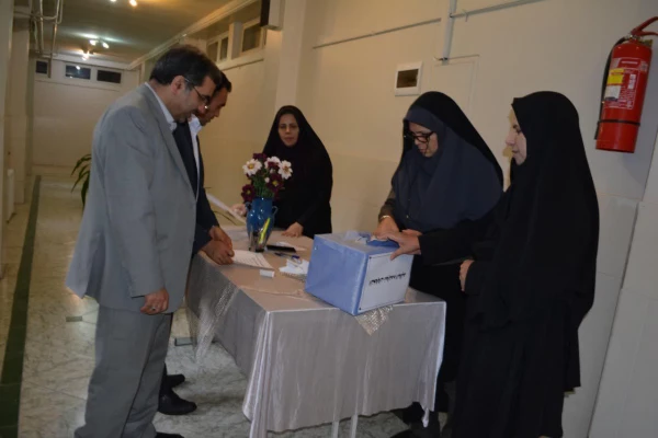 نشست مدیریت استانی  و مسئولین دانشگاه فرهنگیان با اعضای هئیت علمی دانشگاه