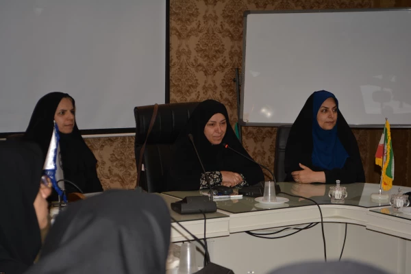 جایگاه معلم در ایران اسلامی جایگاه حفظ ارزش های انقلاب اسلامی است