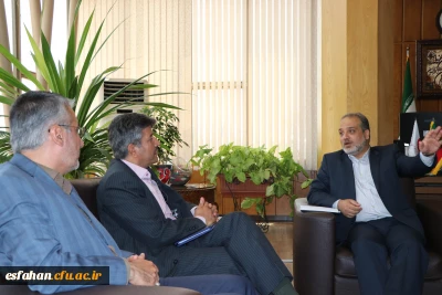 مدیر عامل جمعیت هلال احمر استان اصفهان در دیدار با سرپرست دانشگاه فرهنگیان اصفهان

در چرخه ی مدیریت بحران دانشجو معلمان نقش موثری دارند