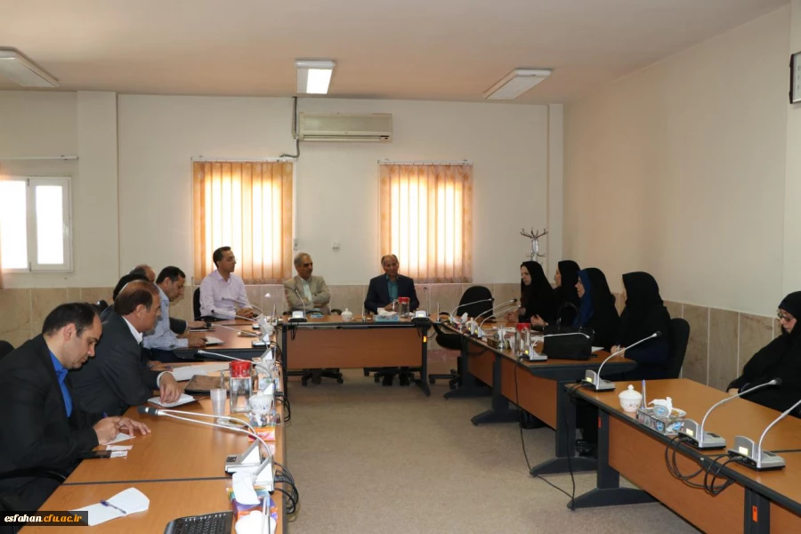 نشست مشترک مسئولان دانشگاه فرهنگیان و دانشگاه اصفهان