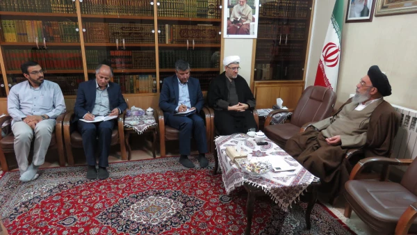 دانشگاه فرهنگیان معلمانی متعهد و انقلابی تربیت کند