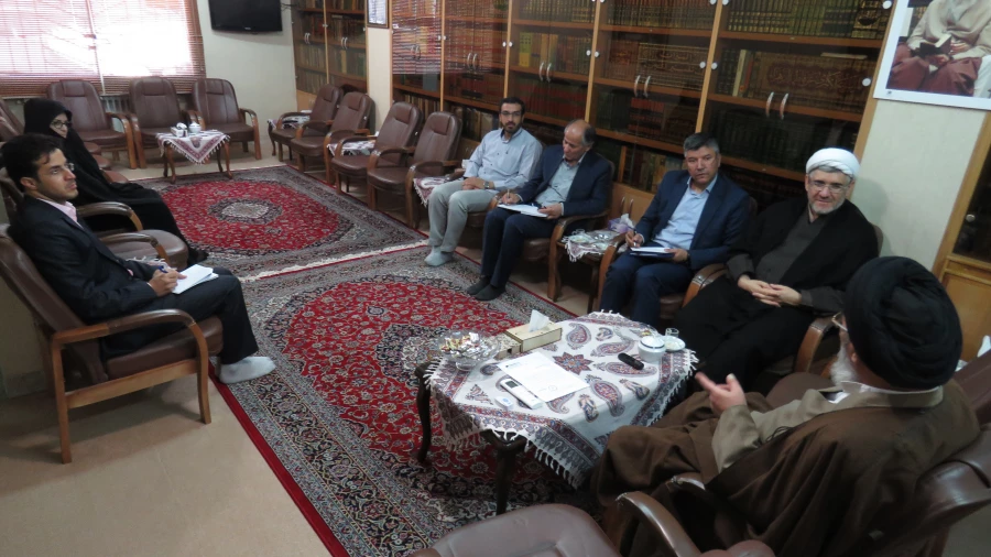 دانشگاه فرهنگیان معلمانی متعهد و انقلابی تربیت کند