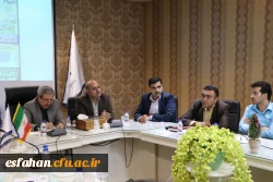 نشست مدیر کل و مسئولین حوزه فرهنگی دانشگاه با کارشناسان فرهنگی و اجتماعی