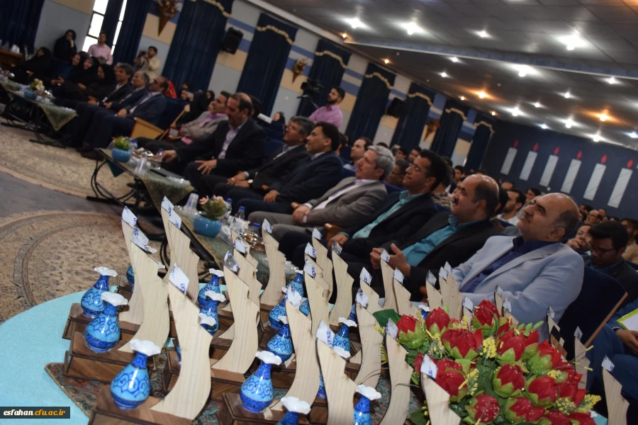 بیست و نهمین جشنواره فرهنگی دانشجو معلمان در بخش هنری برگزیدگان خود را شناخت