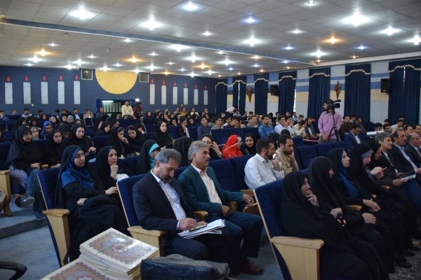بیست و نهمین جشنواره فرهنگی دانشجو معلمان در بخش هنری برگزیدگان خود را شناخت