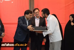 راهبرد دانشگاه فرهنگیان نگاه همه جانبه به تربیت است