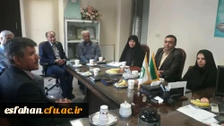 نشست مشترک مسئولین دانشگاه فرهنگیان و مجمع خیرین مدرسه ساز استان اصفهان