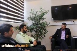 آگاهی بخشی و هدایت جامعه از رسالت های دانشگاه و نیروی انتظامی است