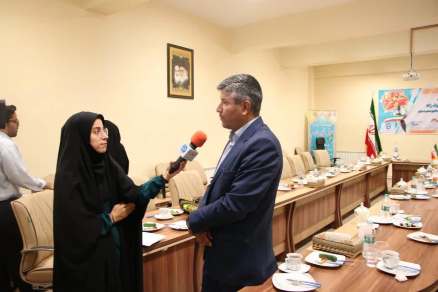 دعوت از رتبه های برتر کنکور سراسری برای حضور در دانشگاه فرهنگیان و انتخاب شغل معلمی