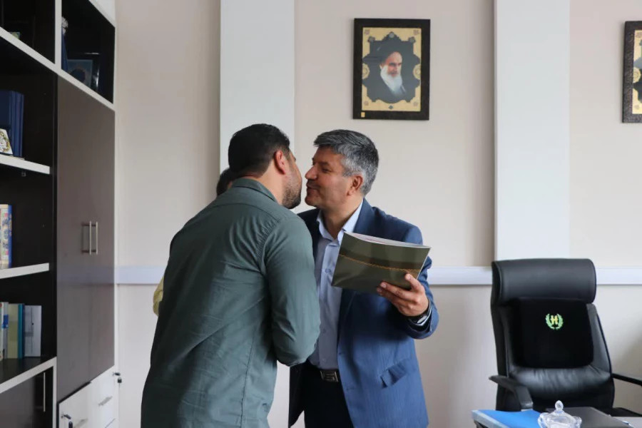 دعوت از رتبه های برتر کنکور سراسری برای حضور در دانشگاه فرهنگیان و انتخاب شغل معلمی