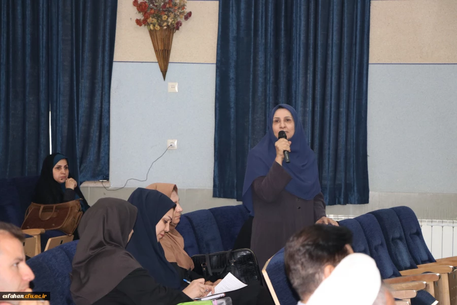 مهم ترین بخش مصاحبه توجه به ابعاد ارزشی است