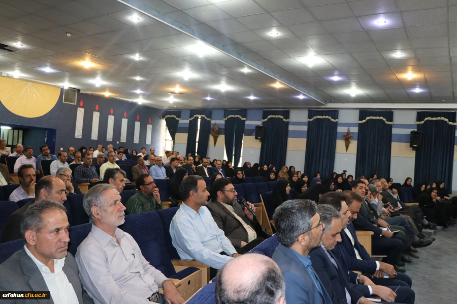 مهم ترین بخش مصاحبه توجه به ابعاد ارزشی است