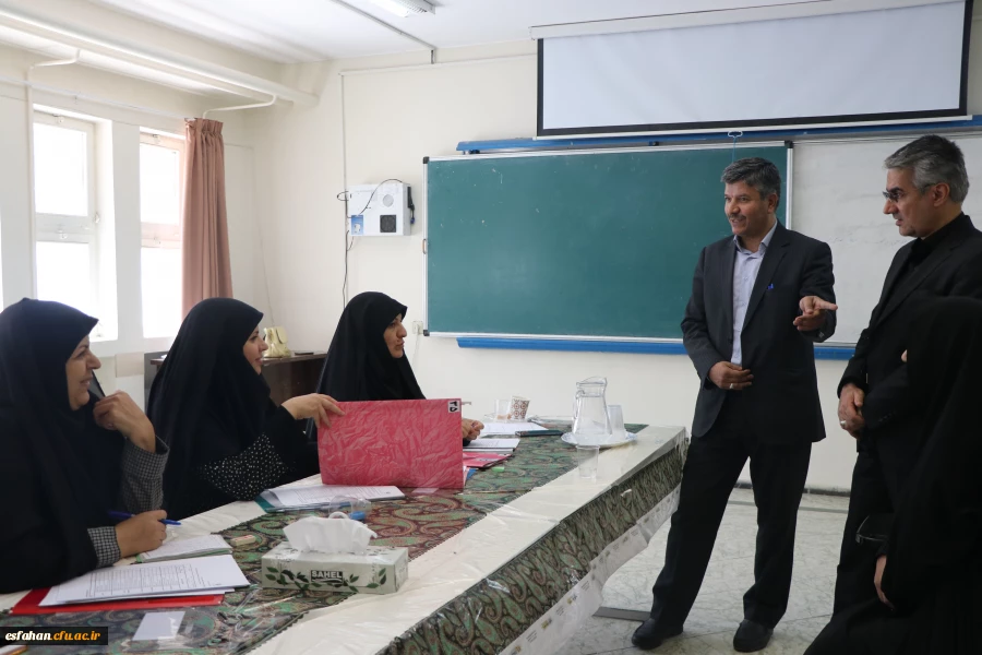 بازدید رییس و معاونان دانشگاه فرهنگیان اصفهان از روند مصاحبه داوطلبان