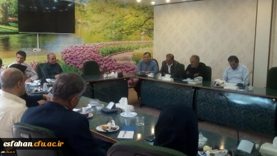 در پردیس شهید باهنر اصفهان برگزار شد:

نشست مشترک مسئولین و مدیران گروه های آموزشی پردیس و مسئولین انجمن های علمی معلمان استان اصفهان