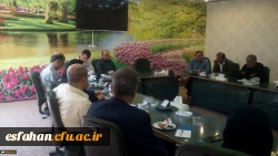 نشست مشترک مسئولین و مدیران گروه های آموزشی پردیس و مسئولین انجمن های علمی معلمان استان اصفهان