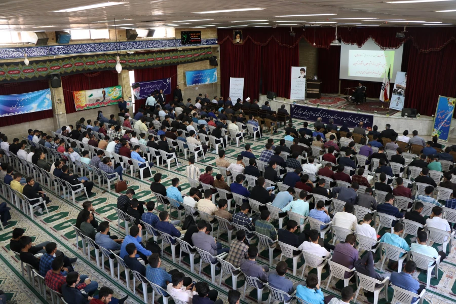 حضور و سخنرانی آیت الله طباطبایی نژاد نماینده ولی فقیه در استان و امام جمعه اصفهان