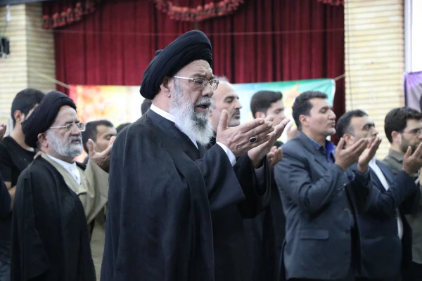 حضور و سخنرانی آیت الله طباطبایی نژاد نماینده ولی فقیه در استان و امام جمعه اصفهان