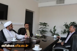نشست مشترک مدیر حوزه های علمیه خواهران استان اصفهان با ریاست دانشگاه فرهنگیان