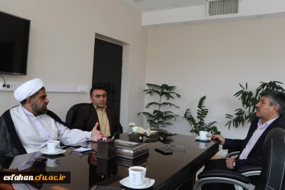 در راستای اجرای تفاهم همکاری صورت گرفت:

نشست مشترک مدیر حوزه های علمیه خواهران استان اصفهان با ریاست دانشگاه فرهنگیان