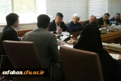 نشست مشترک مدیریت و مسئولین دانشگاه فرهنگیان استان اصفهان با مدیرکل و مسئولین آموزش و پرورش استان