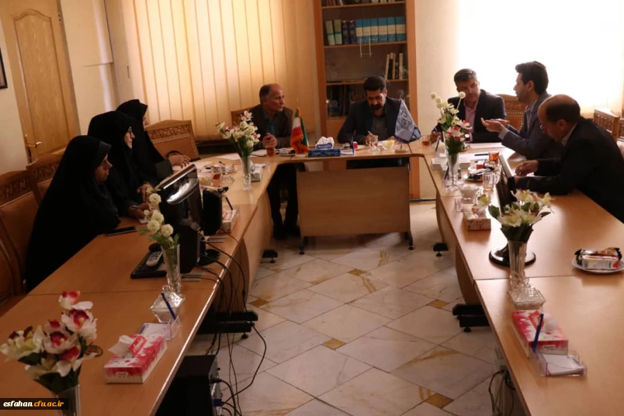نشست مسئولین دانشگاه فرهنگیان استان اصفهان و مرکز تحقیقات معلمان استان