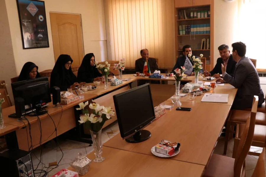 نشست مسئولین دانشگاه فرهنگیان استان اصفهان و مرکز تحقیقات معلمان استان