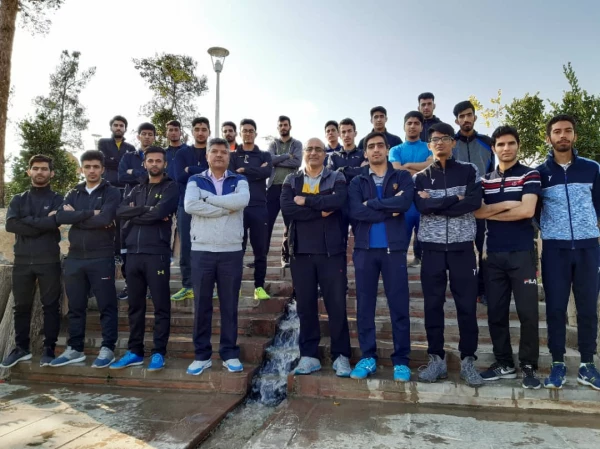 کارگاه آموزشی دانشجو معلمان تربیت بدنی پردیس شهید باهنر اصفهان در حاشیه زاینده رود