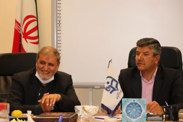 رهبر معظم انقلاب اسلامی در سال 64 فرمودند؛ تربیت معلم سوزن بان انقلاب است