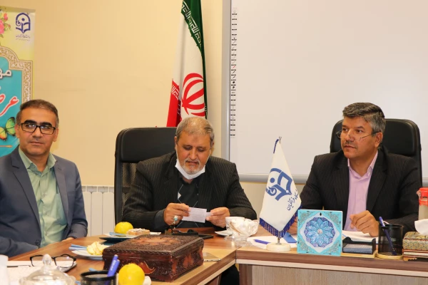 رهبر معظم انقلاب اسلامی در سال 64 فرمودند؛ تربیت معلم سوزن بان انقلاب است