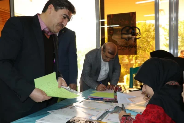 دولت باید الزامات حقوقی روابط عمومی را تبیین کند