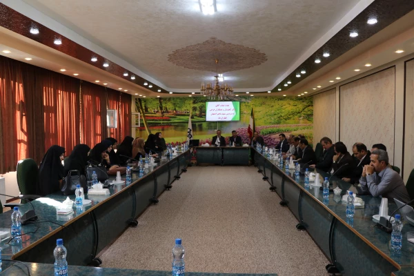 نشست تعاملی معاون نظارت، ارزیابی و تضمین کیفیت دانشگاه با کارکنان هیئت علمی و غیر هیئت علمی دانشگاه فرهنگیان استان اصفهان