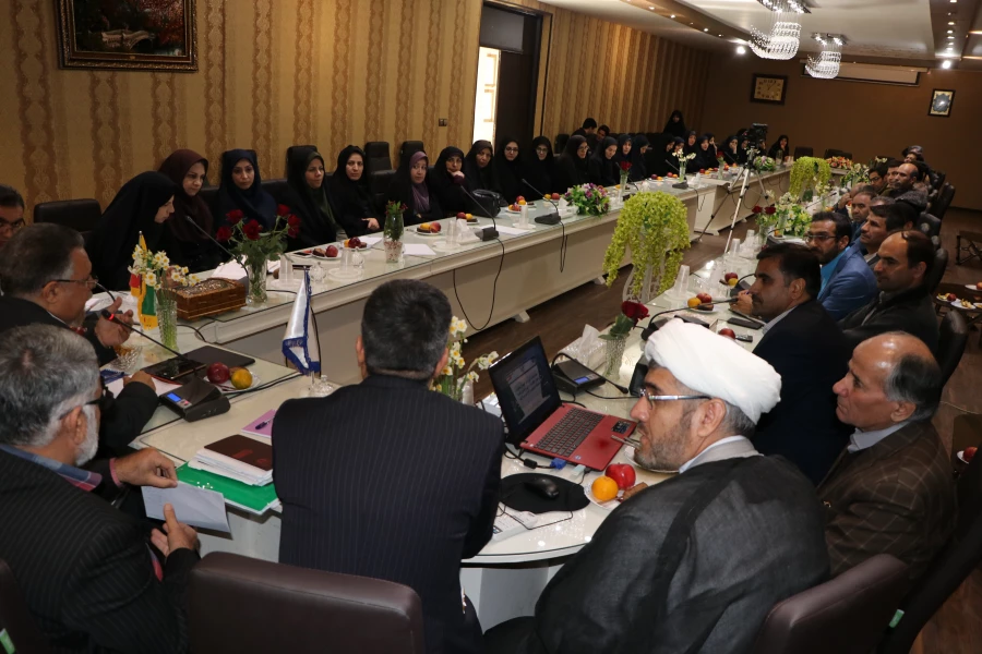 نشست تعاملی معاون نظارت، ارزیابی و تضمین کیفیت دانشگاه با کارکنان هیئت علمی و غیر هیئت علمی دانشگاه فرهنگیان استان اصفهان