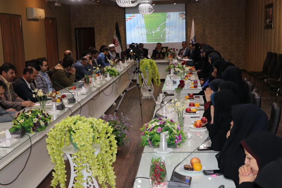 نشست تعاملی معاون نظارت، ارزیابی و تضمین کیفیت دانشگاه با کارکنان هیئت علمی و غیر هیئت علمی دانشگاه فرهنگیان استان اصفهان