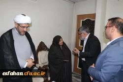 تقدیر از ایثارگران و خانواده معظم شهدای دانشگاه فرهنگیان استان اصفهان