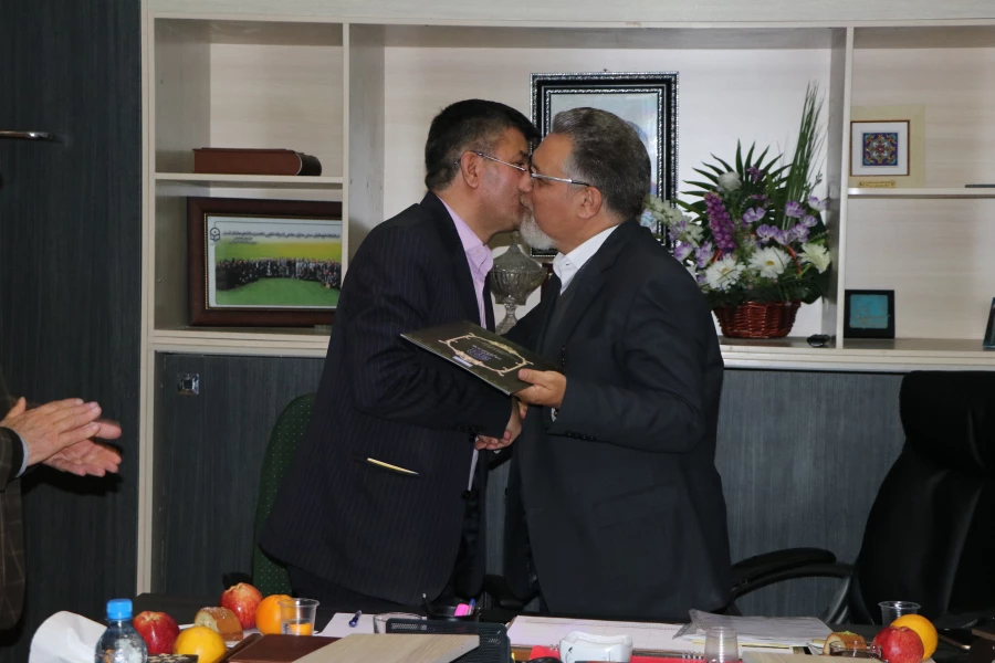 تقدیر از مدیریت امور پردیس های دانشگاه فرهنگیان استان اصفهان