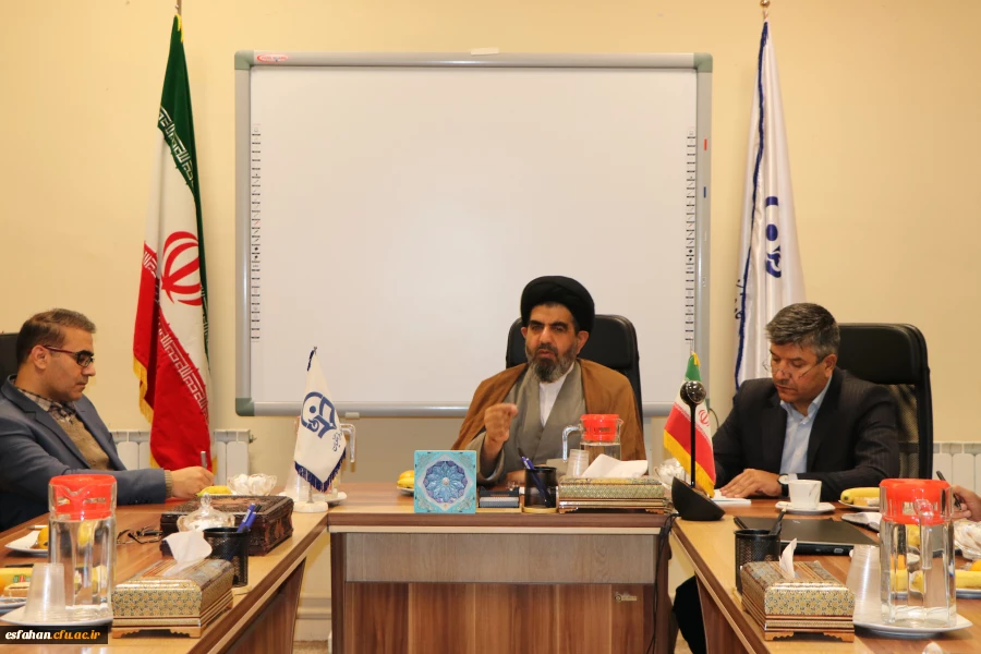 نها میسر ورود به آموزش و پرورش باید دانشگاه فرهنگیان باشد