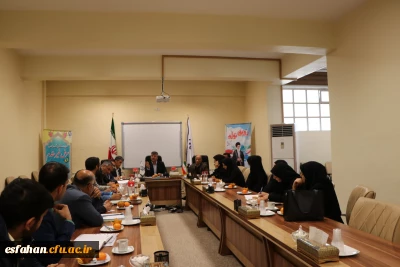 با حضور معاون فرهنگی و پرورشی اداره کل آموزش و پرورش استان اصفهان برگزار شد:

جلسه شورای فرهنگی و اجتماعی دانشگاه فرهنگیان استان اصفهان