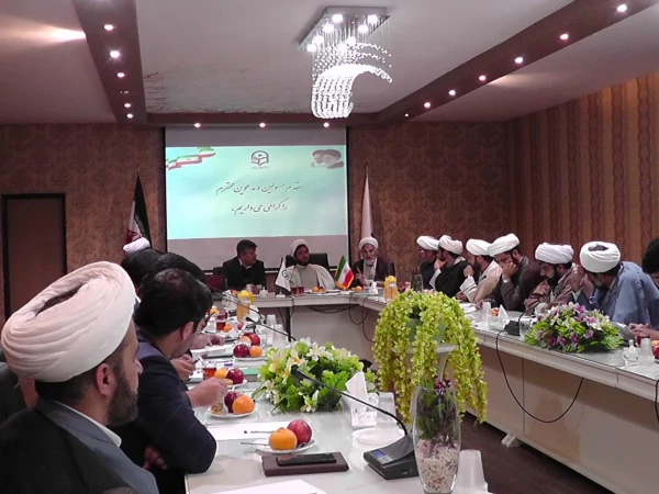 نشست مسئولان دفاتر نهاد نمایندگی مقام معظم رهبری در دانشگاه های استان اصفهان