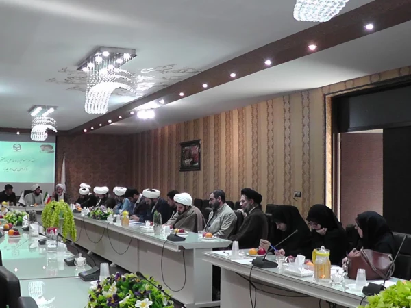 نشست مسئولان دفاتر نهاد نمایندگی مقام معظم رهبری در دانشگاه های استان اصفهان