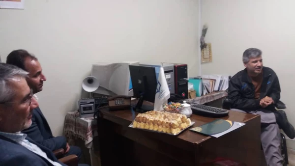 تقدیر و تجلیل از کارمند دارای معلولیت دانشگاه فرهنگیان استان اصفهان