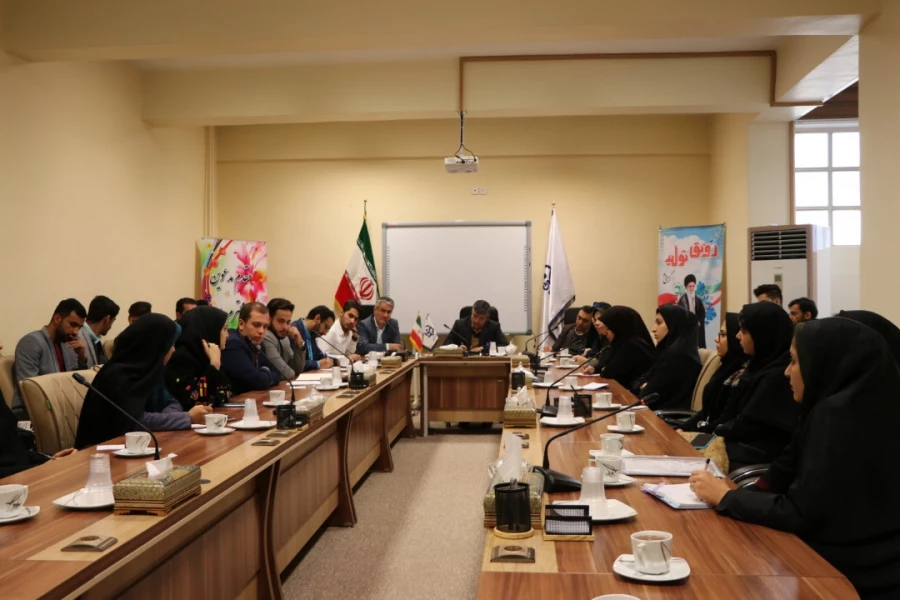 نشست ریاست دانشگاه با اعضای شورای صنفی دانشجویان و مدیرمسئولان نشریات دانشجویی