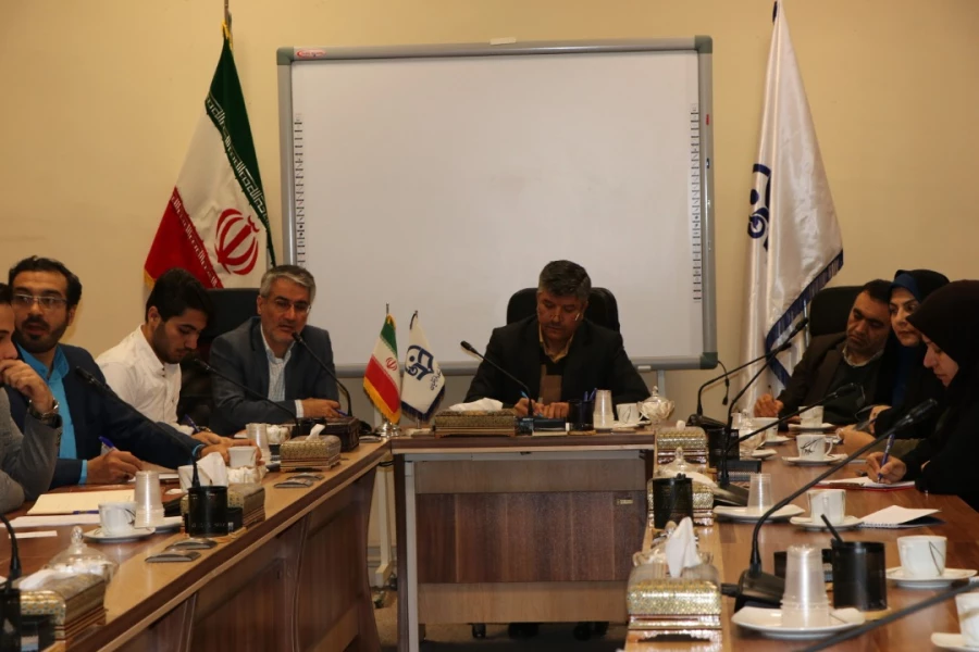 نشست ریاست دانشگاه با اعضای شورای صنفی دانشجویان و مدیرمسئولان نشریات دانشجویی