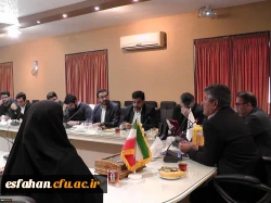 نشست ریاست دانشگاه با دبیران کانون های فرهنگی و انجمن های علمی پردیس ها و مراکز